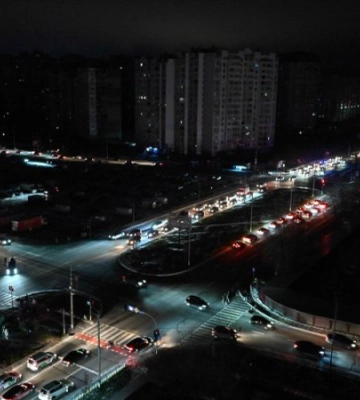 У Києві та Київській області зберігаються екстрені відключення світла