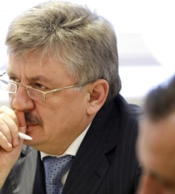 За розгін студентів на Майдані: в Україні заочно судитимуть ексзаступника секретаря РНБО