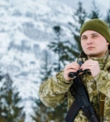На Закарпатті розшукують чотирьох ухилянтів, які загубилися у горах