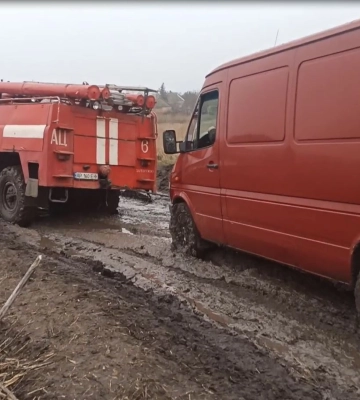 Рятувальники на Запоріжжі надають допомогу громадянам на «Дорозі життя»