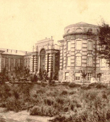 Шедевр великого архитектора: история самого красивого медучреждения Днепра