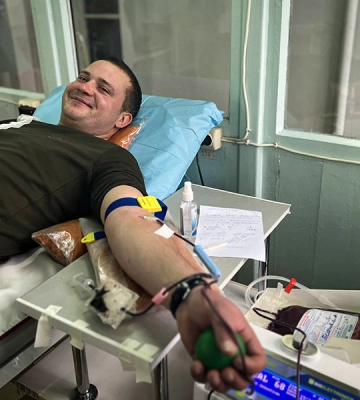 Гвардійці здали кров для постраждалих мешканців Херсону