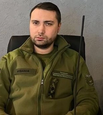 &quot;Со мной всегда находятся офицеры, но я не параноик&quot;. Буданов заявил, что ходит в магазин сам