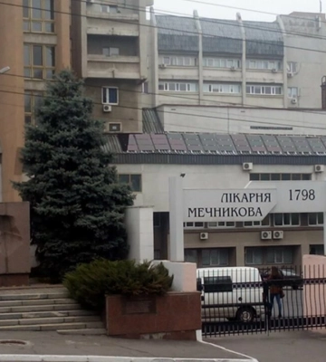 Різдвяне диво: у дніпровській лікарні Мечникова зустрілося подружжя, яке майже на рік розлучила війна