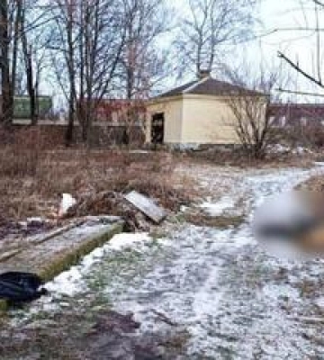 Біля залізничного вокзалу в Пирятині виявили мертвим чоловіка