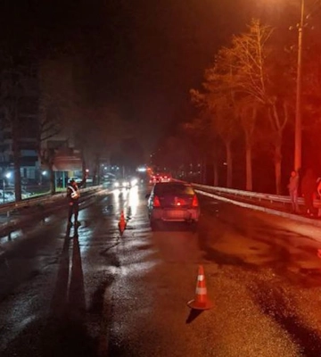 У Рівному під колеса авто потрапила пенсіонерка та її онука (ВІДЕО)