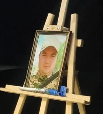 У Кременчуці попрощались з воїном, якого вбив снайпер
