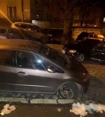 Суд оштрафував на 40,8 тис. грн п’яного водія, який розбив п’ять авто у Львові