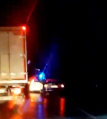 Раптово вибігла на дорогу: на Волині автівка збила 23-річну дівчину, вона померла у лікарні