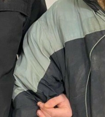 Вдарив сокирою та кинув у підвал: на Одещині чоловік жорстоко вбив товариша