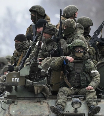 Бои за Бахмут: украинский военный оценил угрозу окружения города
