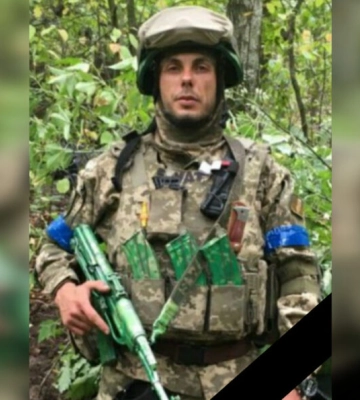 На Дніпропетровщині попрощалися із загиблим військовим Віталієм Пеліхаєм