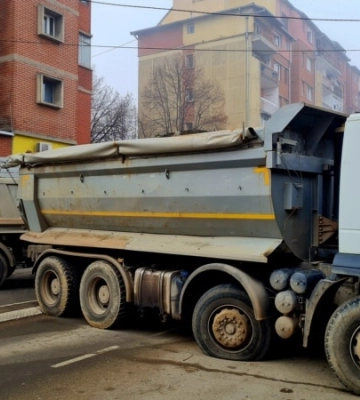 На півночі Косова, де тривають протести етнічних сербів, з’явилися нові блокпости