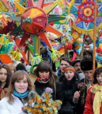 “Спільно Різдво”: на Арсенальній площі діятиме святковий зимовий простір для дітей та молоді