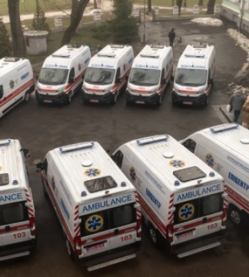 Чотири області та військові отримають чергову партію реанімобілей