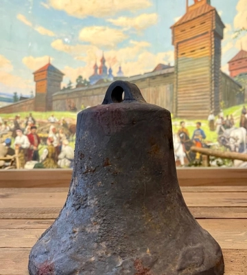 СБУ отдала колокол из храма, который уничтожили россияне, Харьковскому музею