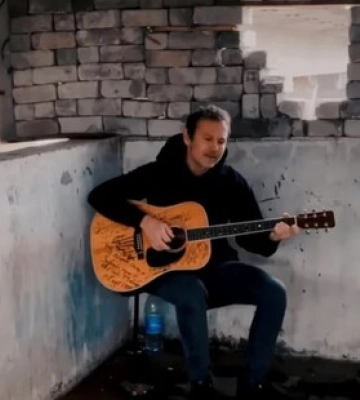 &quot;Океан Ельзи&quot; опублікував відео виступу Вакарчука на Антонівському мосту