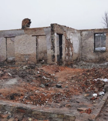 Як живе перед Новим роком зруйноване росіянами село Мощун під Києвом - фото та відео