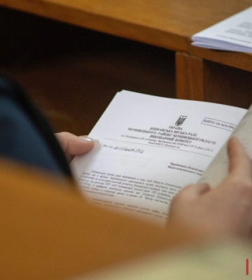 Депутати Чернівецької облради проголосували за звернення до ВР про заборону УПЦ МП