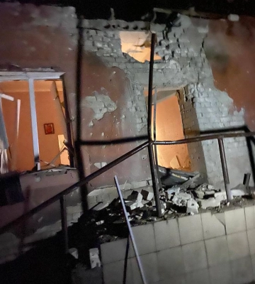 росіяни обстріляли у Херсоні пологове відділення лікарні — ніхто не постраждав