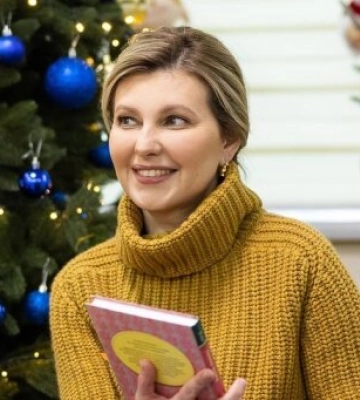 Олена Зеленська згадала, як їй було боляче за людей після визволення Херсона: "На жаль"