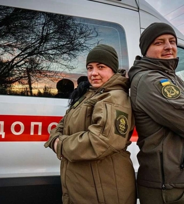Дніпровські нацгвардійці врятували водія з інсультом