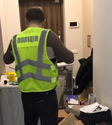 Продавал поддельные водительские удостоверения: в Киеве разоблачили афериста, фото