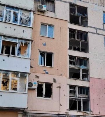 Оккупанты обстреляли пятиэтажный жилой дом в Сепногорске