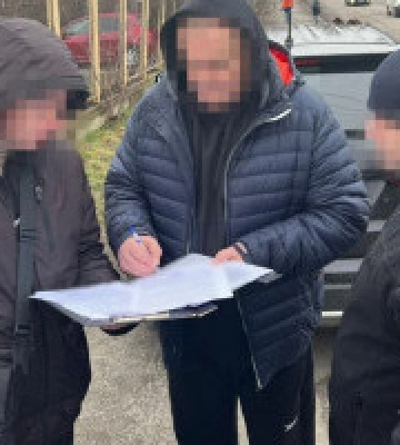 Затримано зрадника, який допоміг рашистам перейменувати вулиці на тимчасово окупованій Луганщині, - СБУ. ФОТО