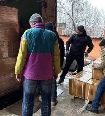 До Запоріжжя з Німеччини привезли буржуйки, ковдри і харчі для Пунктів Незламності