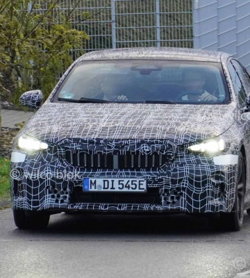 Новый BMW 5 Series 2023 впервые заметили на испытаниях (видео)