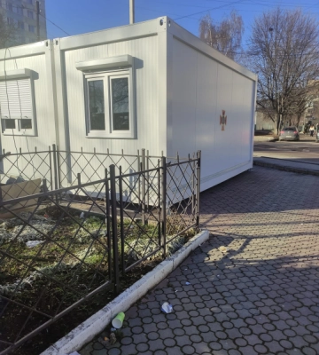 Пункт незламності у Чернівцях перетворили на смітник