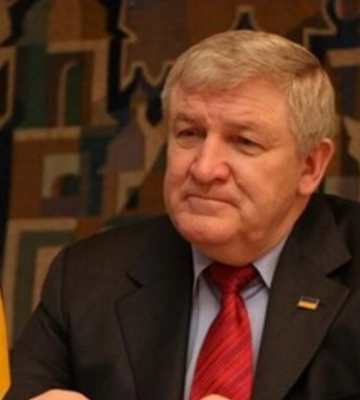 «Харківські угоди»: суд дозволив арешт ексміністра оборони Єжеля