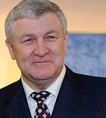 Харківські угоди: суд дозволив арешт екс-міністра оборони
