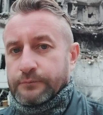 Як Зеленський і Буданов: Жадан приїхав у Бахмут і показав страшні руйнування