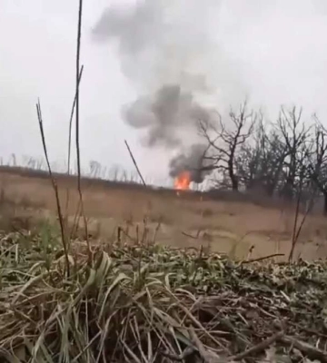 Днепровские бойцы теробороны показали, как горит вражеский танк (Видео)
