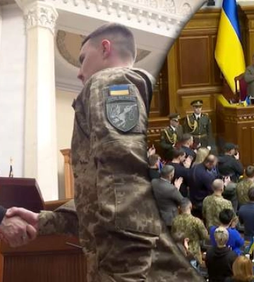 Легендарному пілоту Karaya вручили нагороду у Верховній Раді