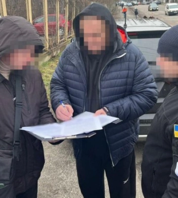 У Києві затримали колаборанта, який співпрацював із росіянами на Луганщині