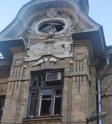 Окупанти пошкодили кардіологічний диспансер у Херсоні, двоє постраждалих — ОП