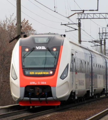 Шість харківських потягів запізнюються через знеструмлення – Укрзалізниця