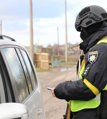 На блокпостах Херсонщини поліція затримала 28 колаборантів та тих, хто входив до збройних формувань РФ