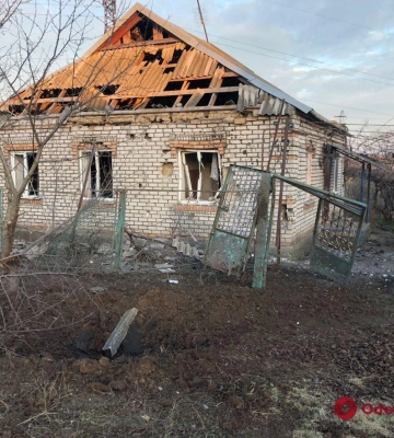 Оккупанты обстреляли Марганец: повреждены дома и газопровод 