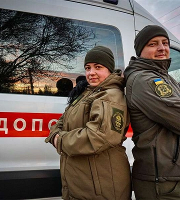 У Дніпрі бійці Національної гвардії врятували життя водію