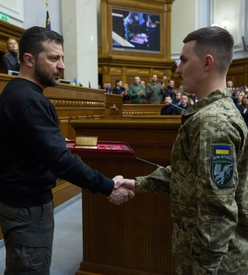 Президент вручив льотчику з Полтавщини орден «Золота зірка»