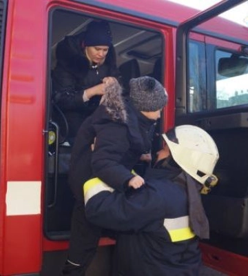 Напередодні Нового року рятувальники ДСНС втілили мрію хлопчика із Запоріжжя