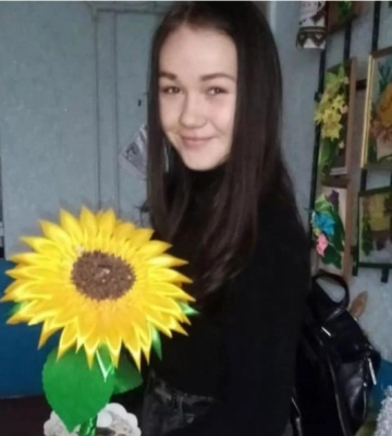 На Одещині вже 17 діб розшукують неповнолітню, - ФОТО