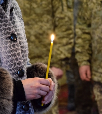 На Дніпропетровщині попрощаються з двома військовими, що загинули на Донеччині