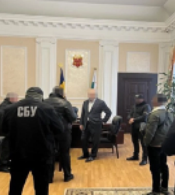 Меру Полтави повідомили про підозру через поширення інформації про розташування підрозділів ЗСУ