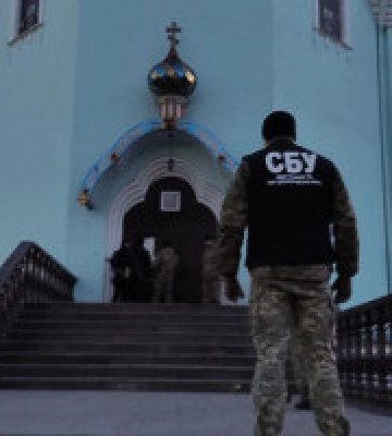 СБУ проводить обшуки в храмах УПЦ на Дніпропетровщині та Хмельниччині