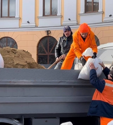 Символ Одеси помили та переклали новими мішками,- ФОТО